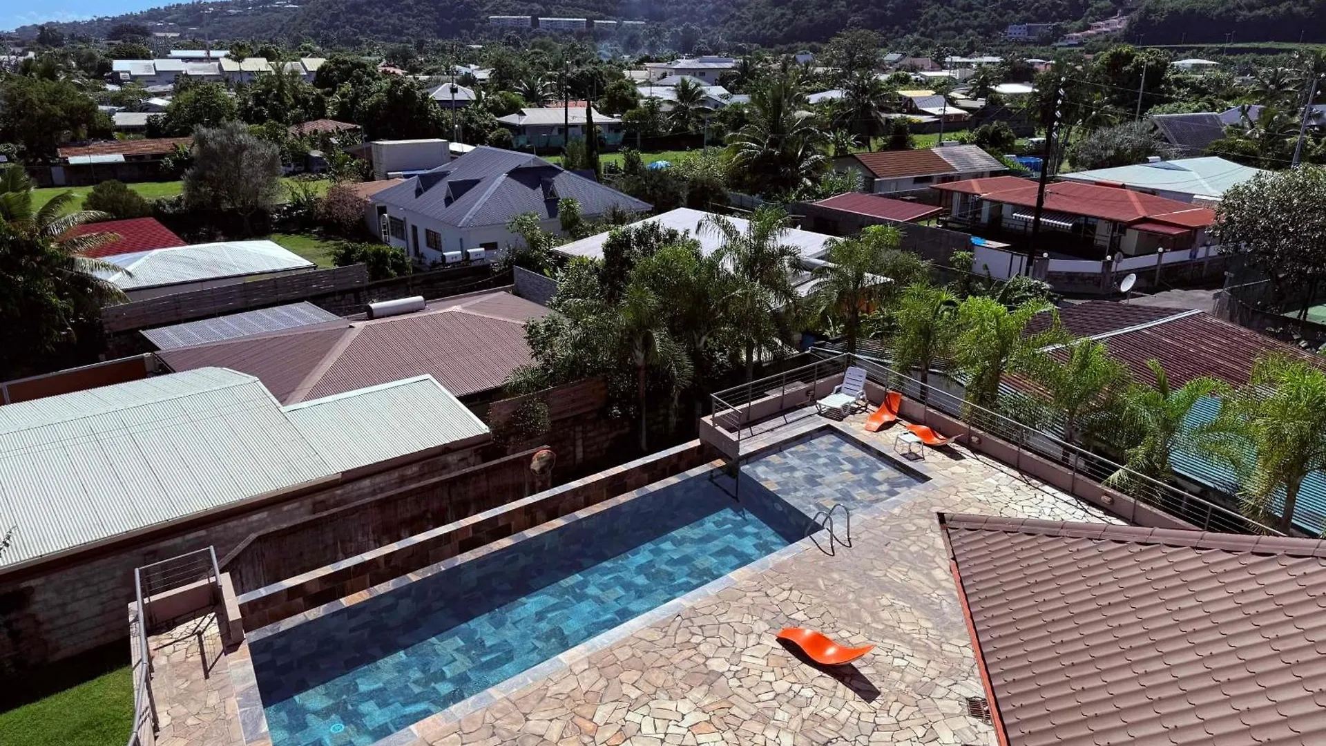 Holiday home Hononui Flat - Punaauia Sea Side Pool - Ac - Wifi - 3 Pers